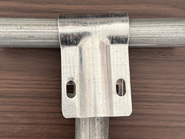 Galvanized greenhouse column rafter connector