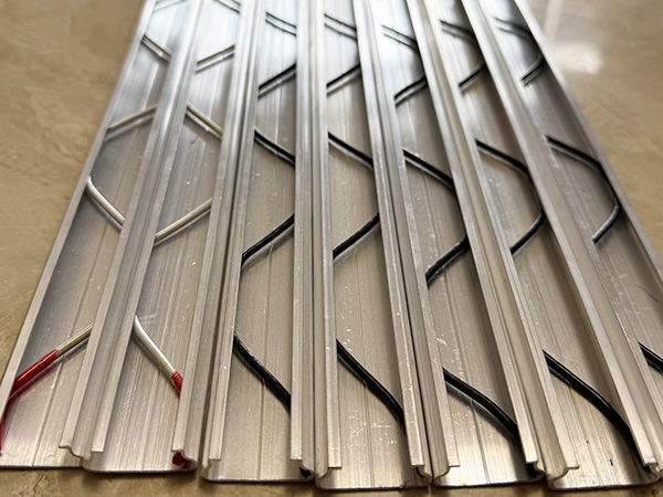 Greenhouse aluminum lock channel